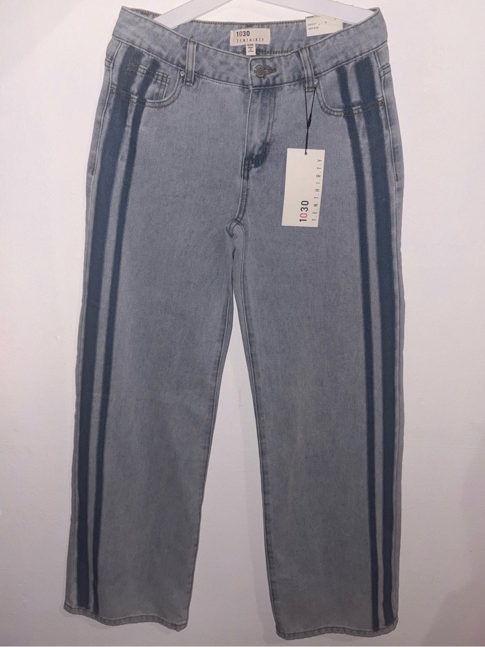 1030 Light Blue Women’s Straight-Leg Jeans with Dark Blue Side Stripes - New